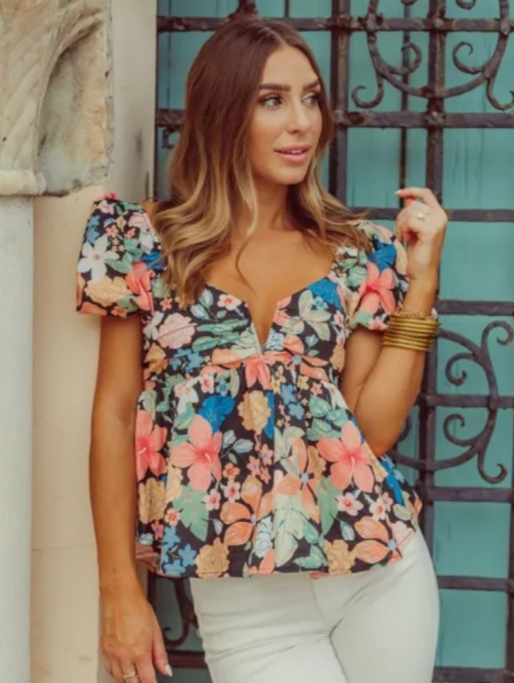 Buddy Love Houston Floral V-Neck Puff Sleeve Peplum Top - Black Multi Sm